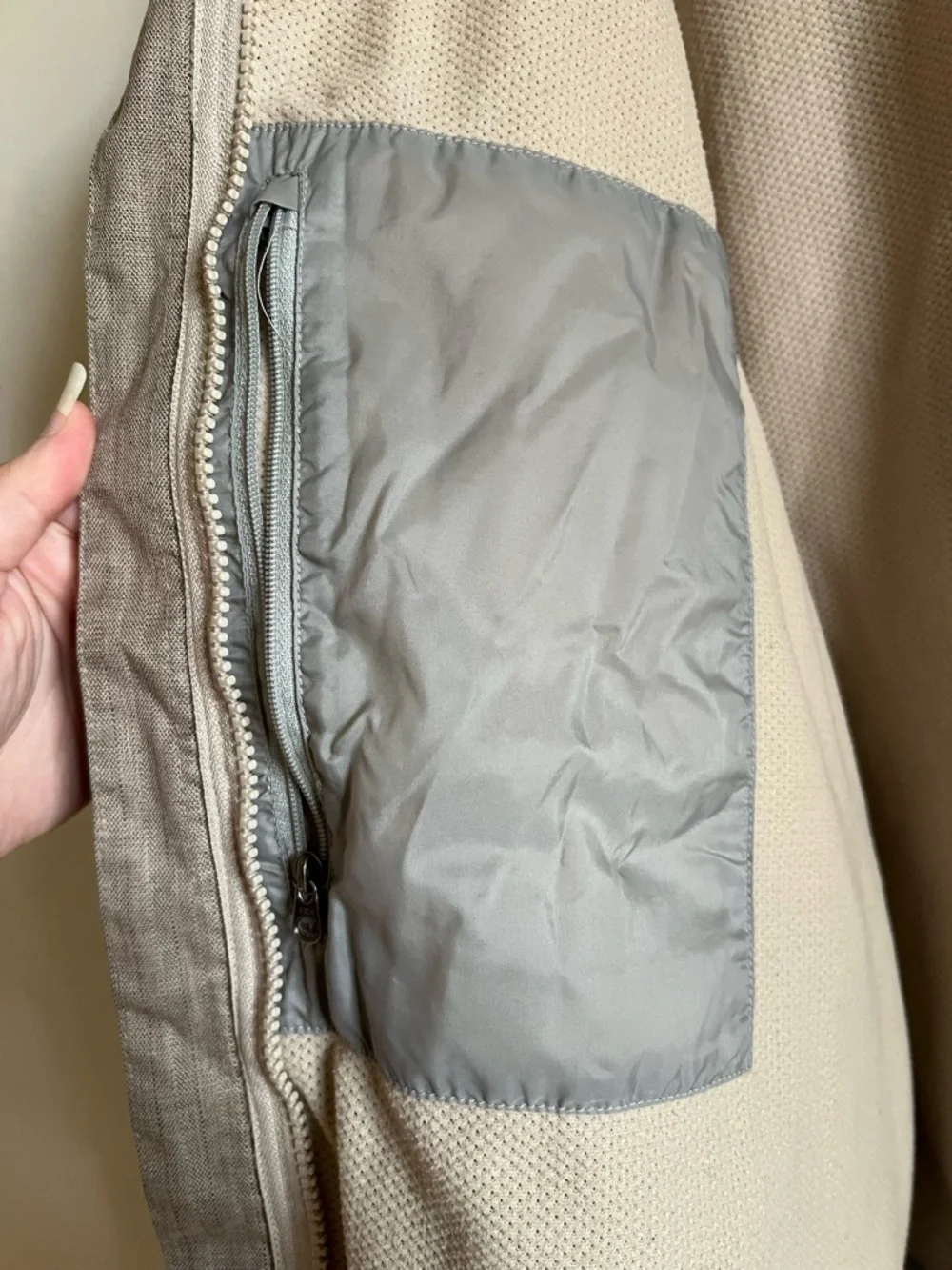 The North Face Men’s Light Brown HyVent Polyester Jacket w Pockets Size Large